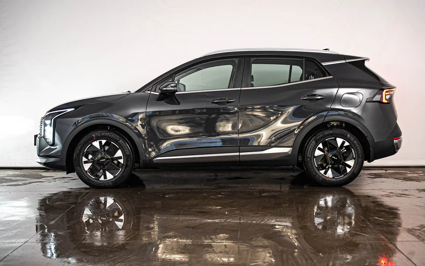 Kia Sportage Sportage 1.6 T-GDi Pulse DCT + Winter Pack Grau - 2