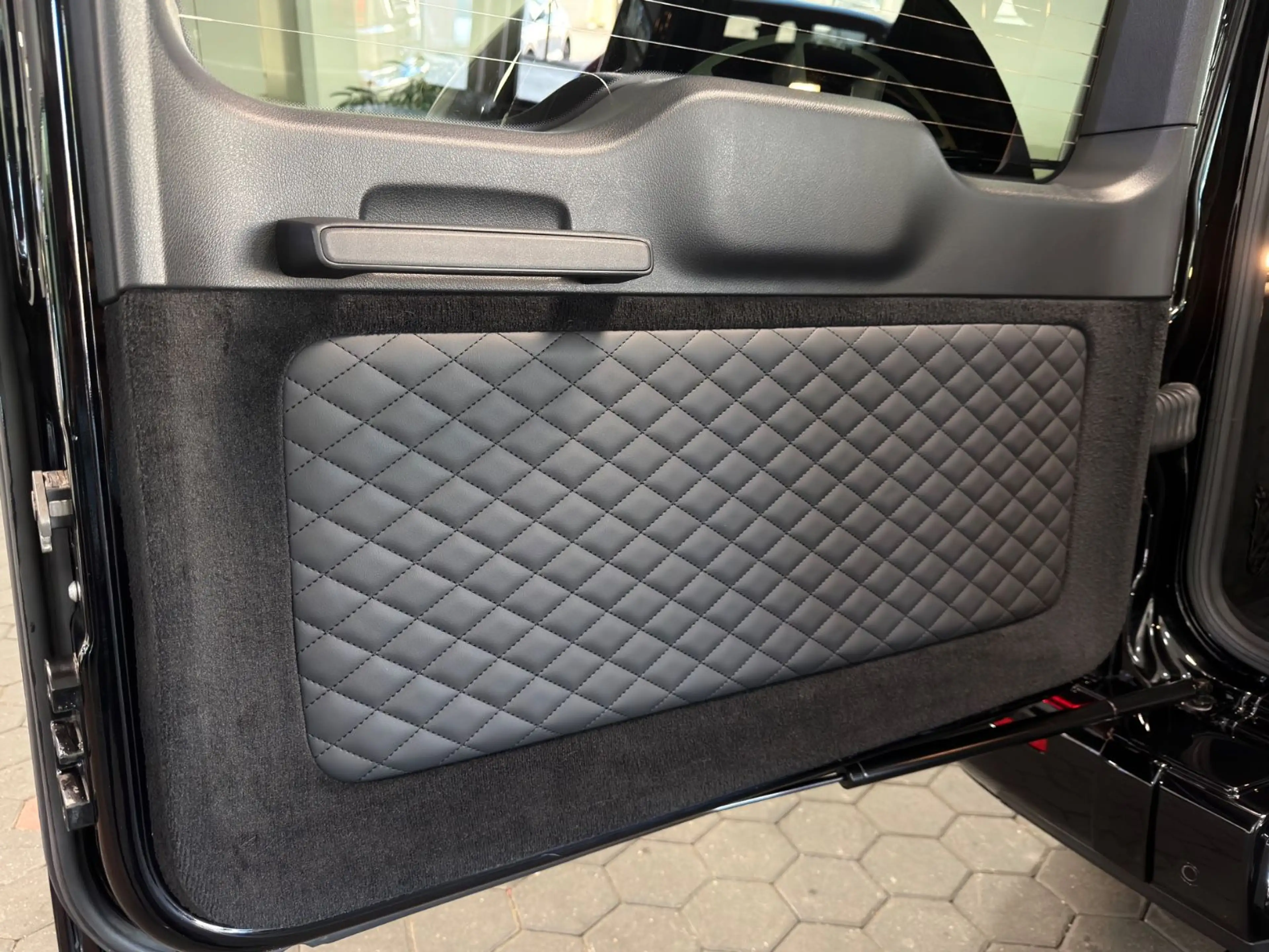 Mercedes-Benz G 63 AMG *MwSt*NIGHT*ACC*LED*S-DACH*TV*360* — photo 11