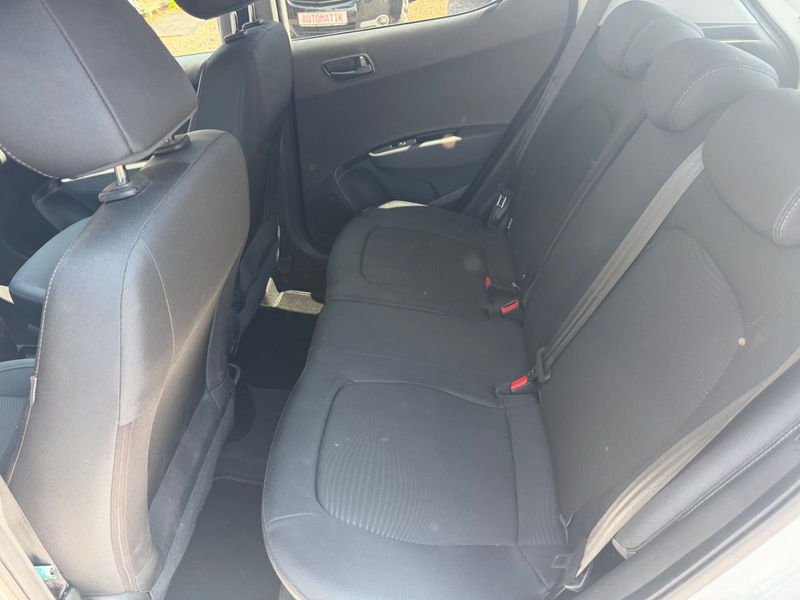 Hyundai i10 YES! — photo 14