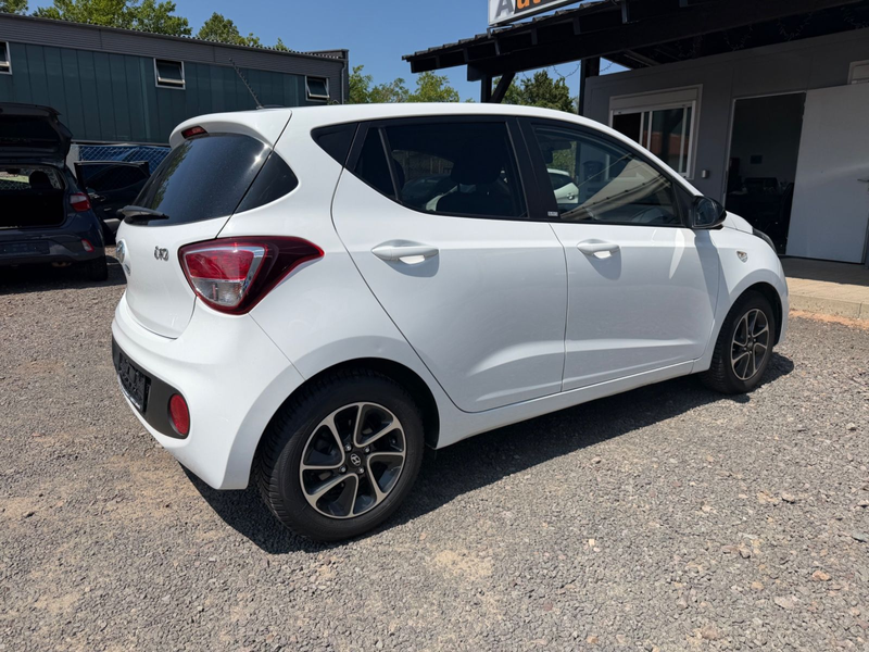 Hyundai i10 YES! — photo 6