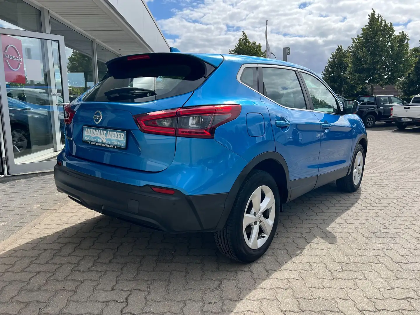 Nissan Qashqai 1.3 DIG-T 103 kW Acenta 4x2 Navi Rückfahrkamera K Blau - 2
