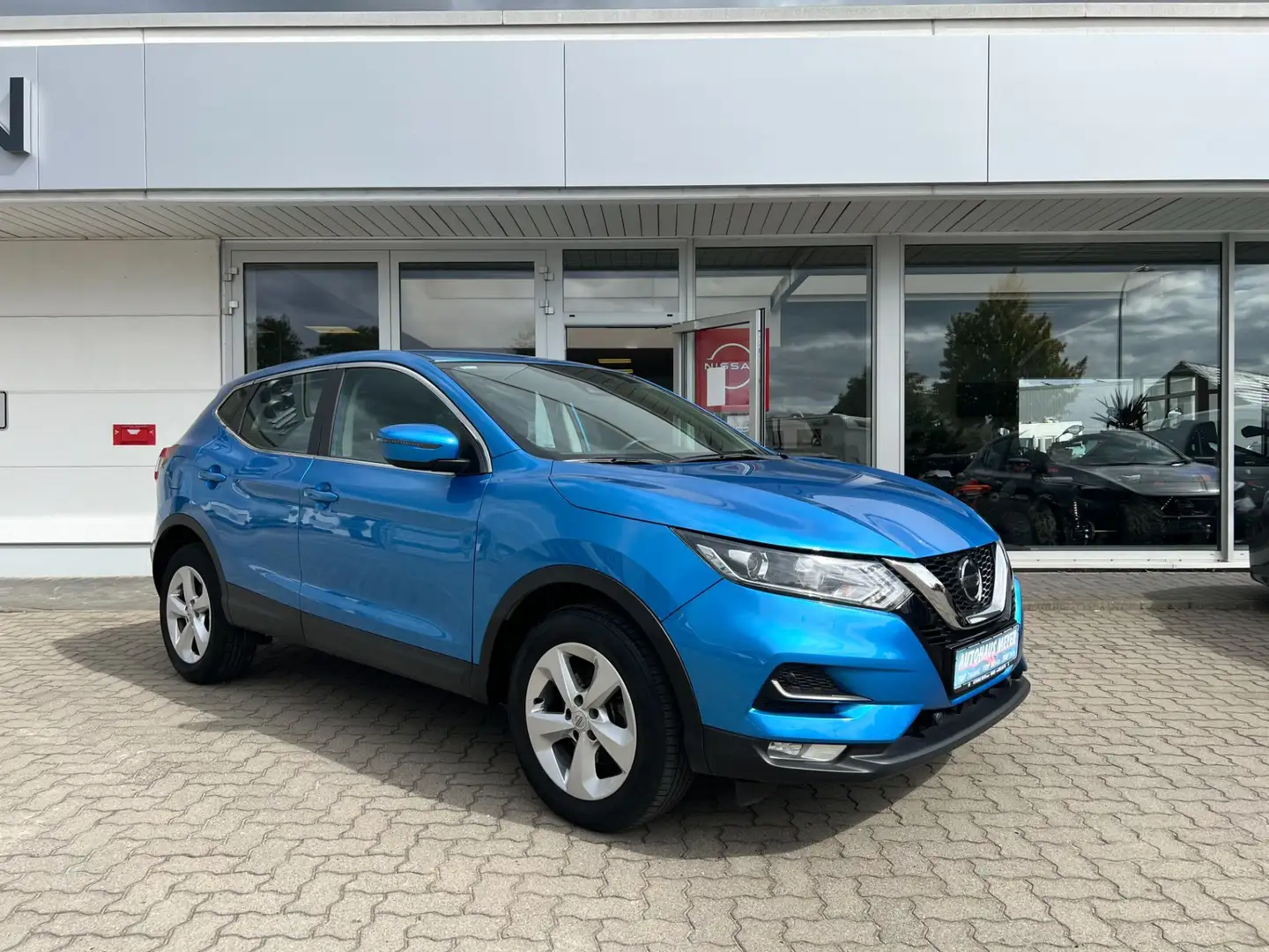 Nissan Qashqai 1.3 DIG-T 103 kW Acenta 4x2 Navi Rückfahrkamera K Blau - 1