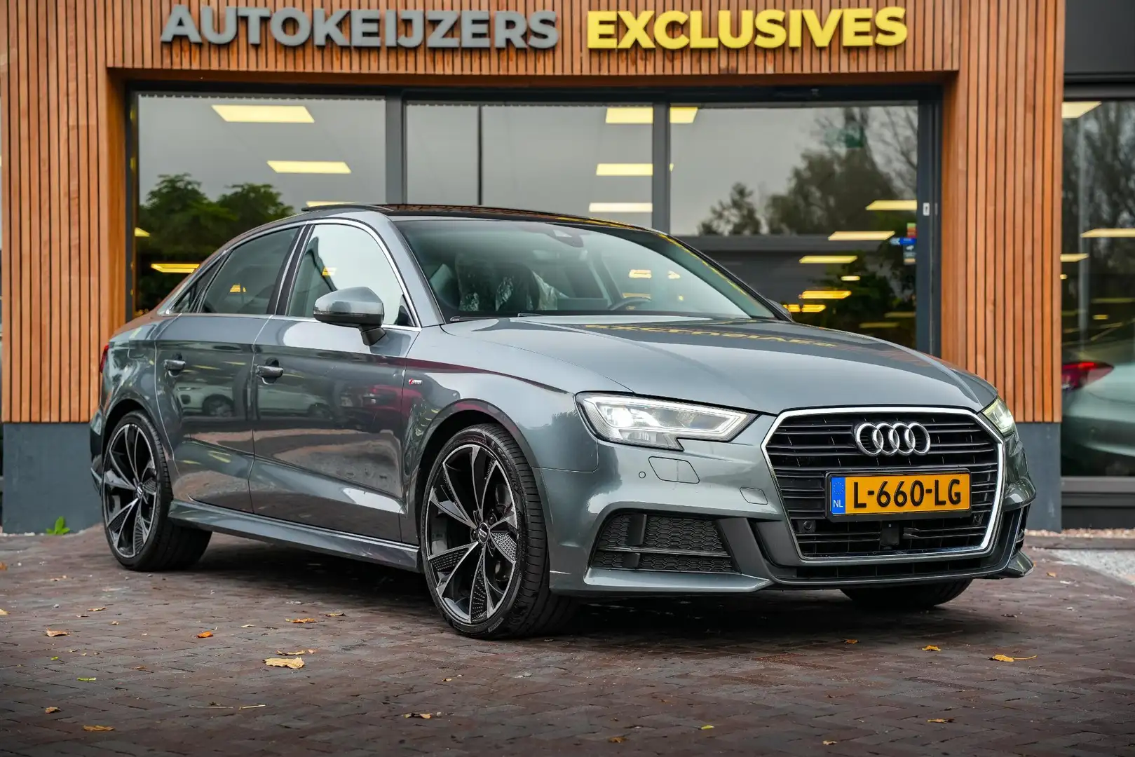 Audi A3 Limousine 1.5 TFSI CoD Sport S Line Edition Faceli Gris - 1