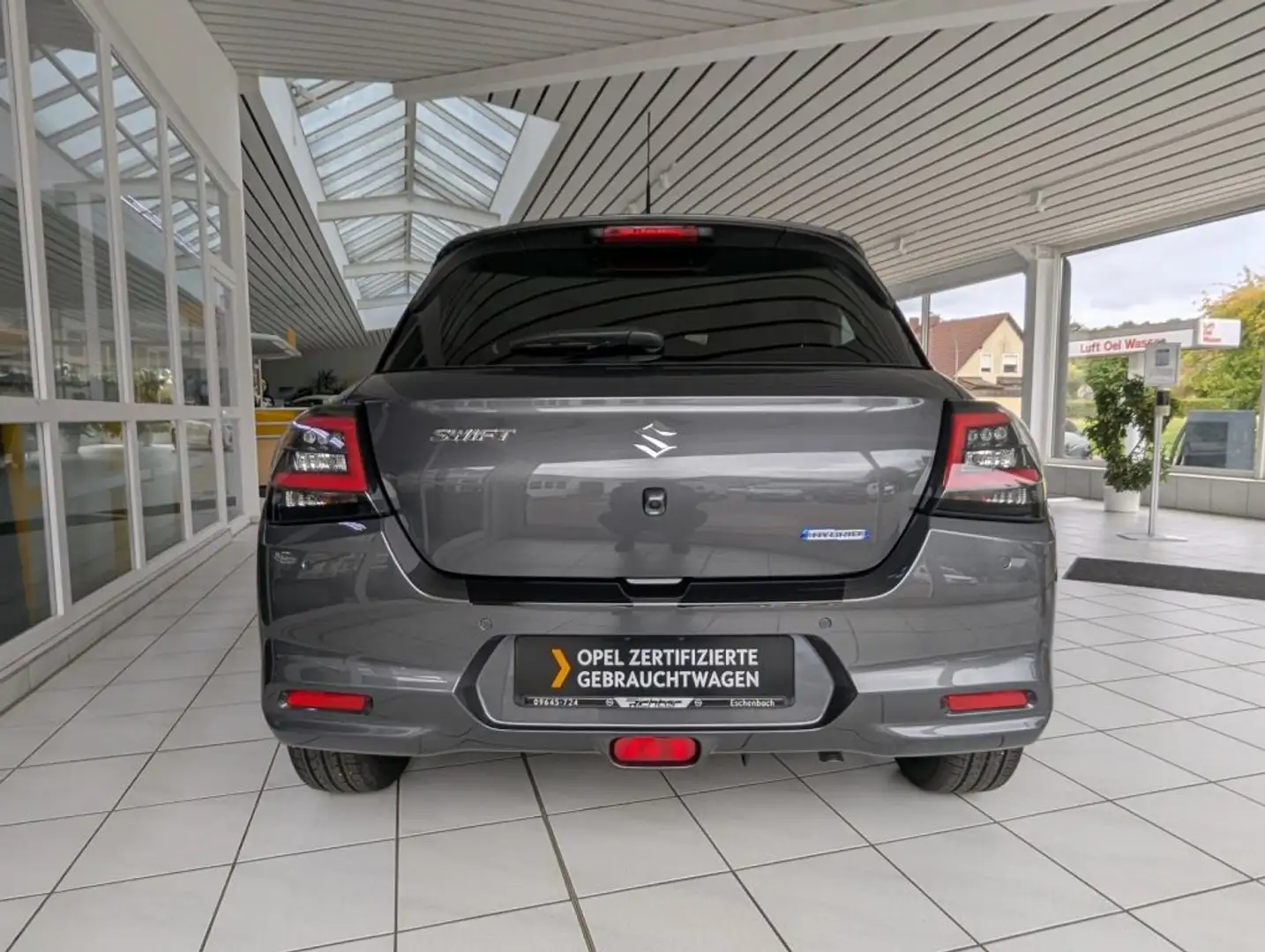 Suzuki Swift 1.2 Hybrid MT Comfort - 2
