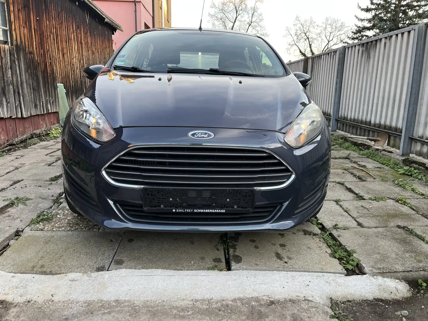 Ford Fiesta Sync Edition Grau - 1