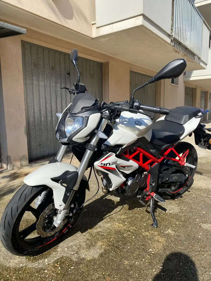 Benelli BN 125 Білий - 2