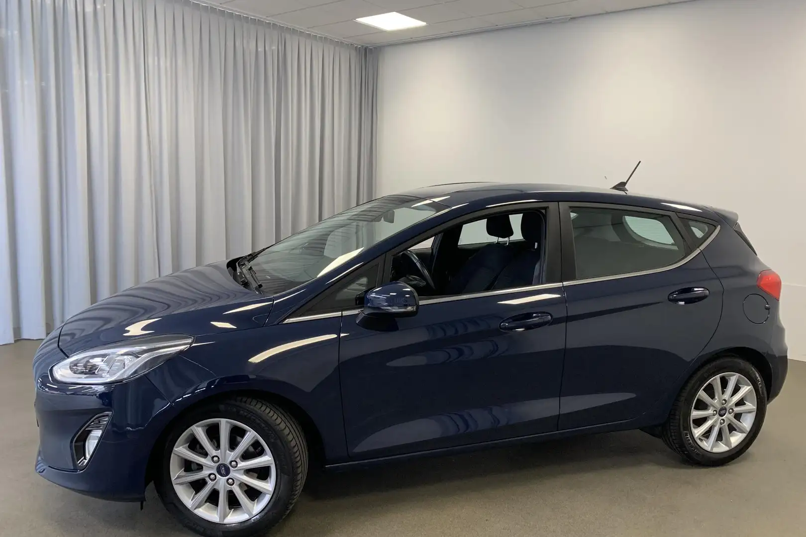 Ford Fiesta 1.0 EcoBoost Titanium Bleu - 2