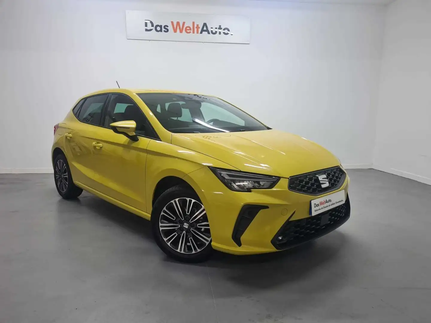 SEAT Ibiza 1.0 MPI S&S Style 59kW Amarillo - 1