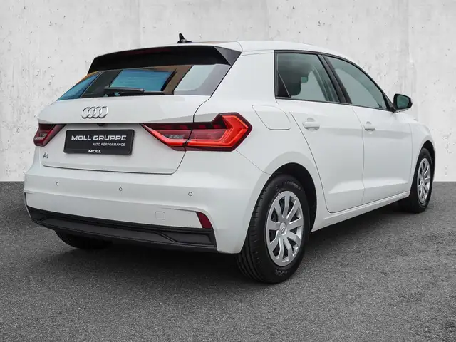 Audi A1 view 4