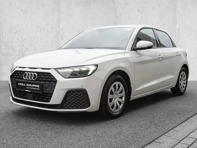 Audi A1 view 2