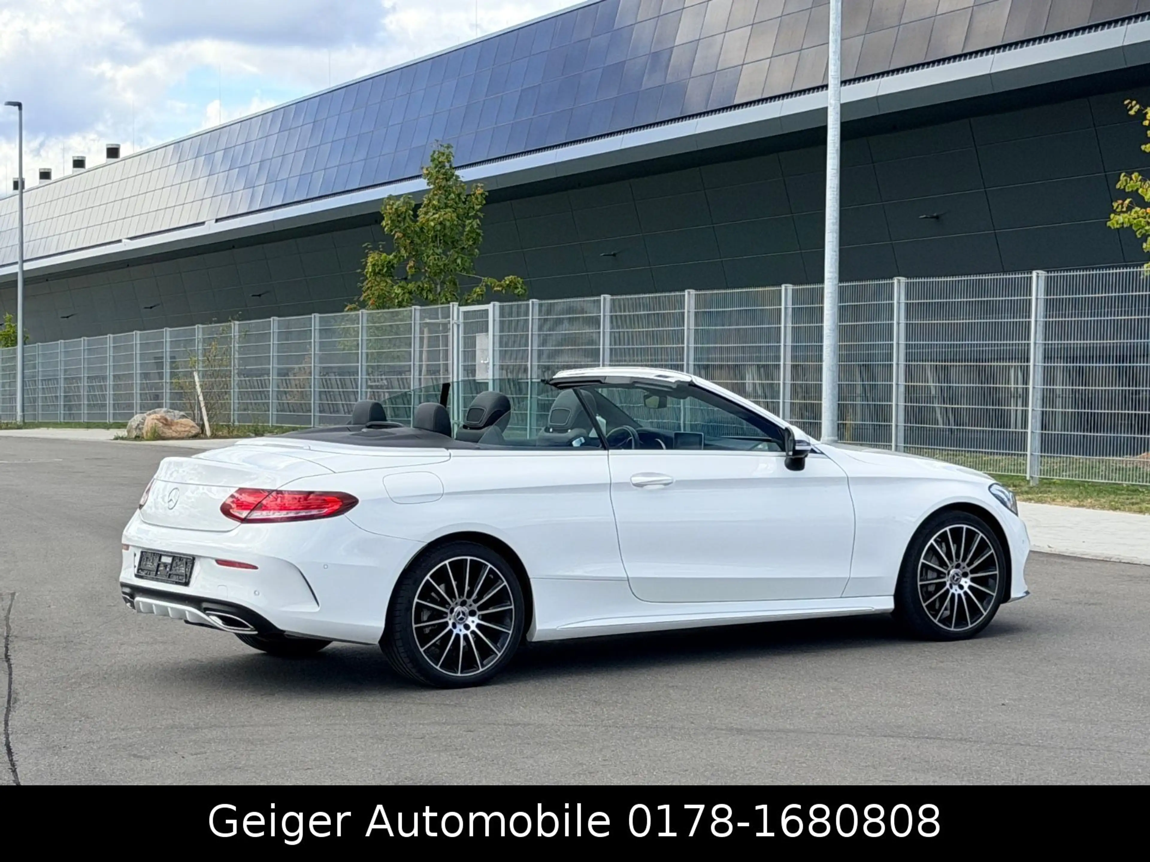 Mercedes-Benz C 250 Cabrio FAP+*COMAND*360*ILS*ABGAS AMG Line — photo 4
