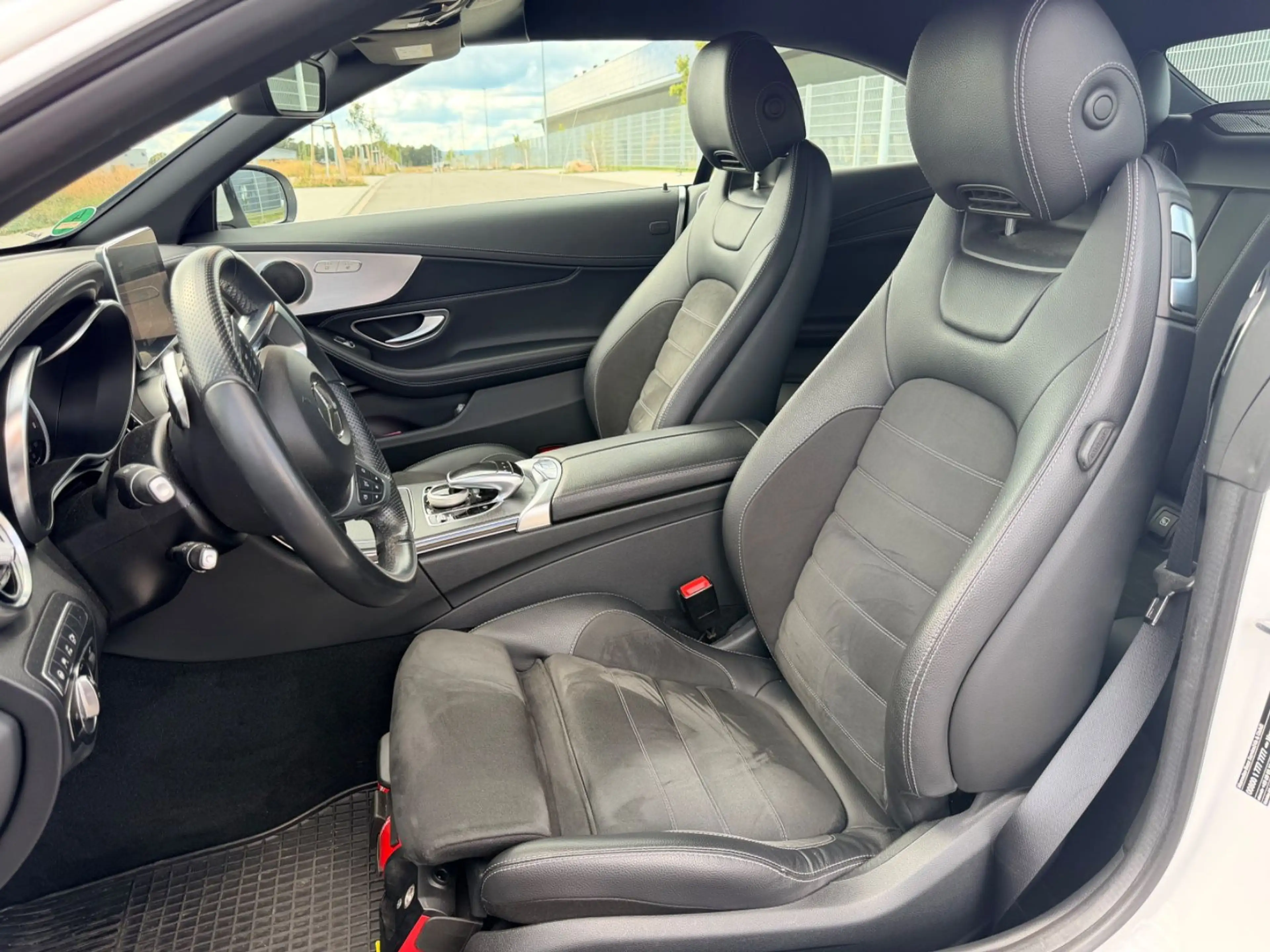 Mercedes-Benz C 250 Cabrio FAP+*COMAND*360*ILS*ABGAS AMG Line — photo 10