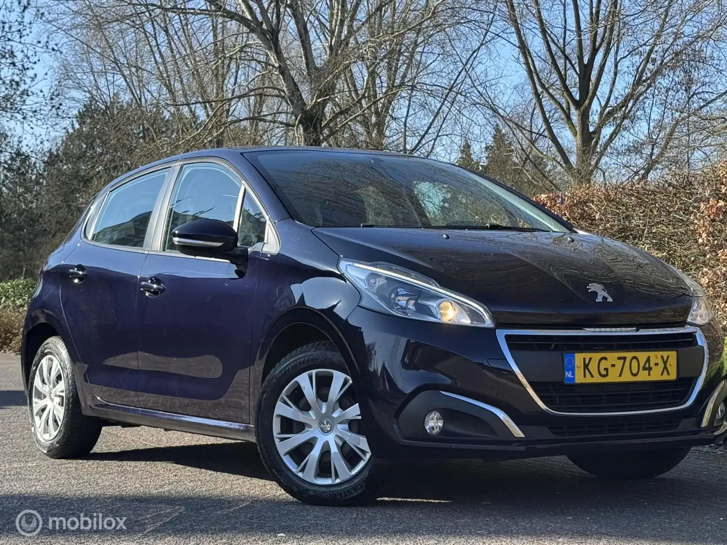 Peugeot 208 1.2 PureTech Blue Lion/NAP/APK/NAVI/PDC/CRUISE Blau - 2