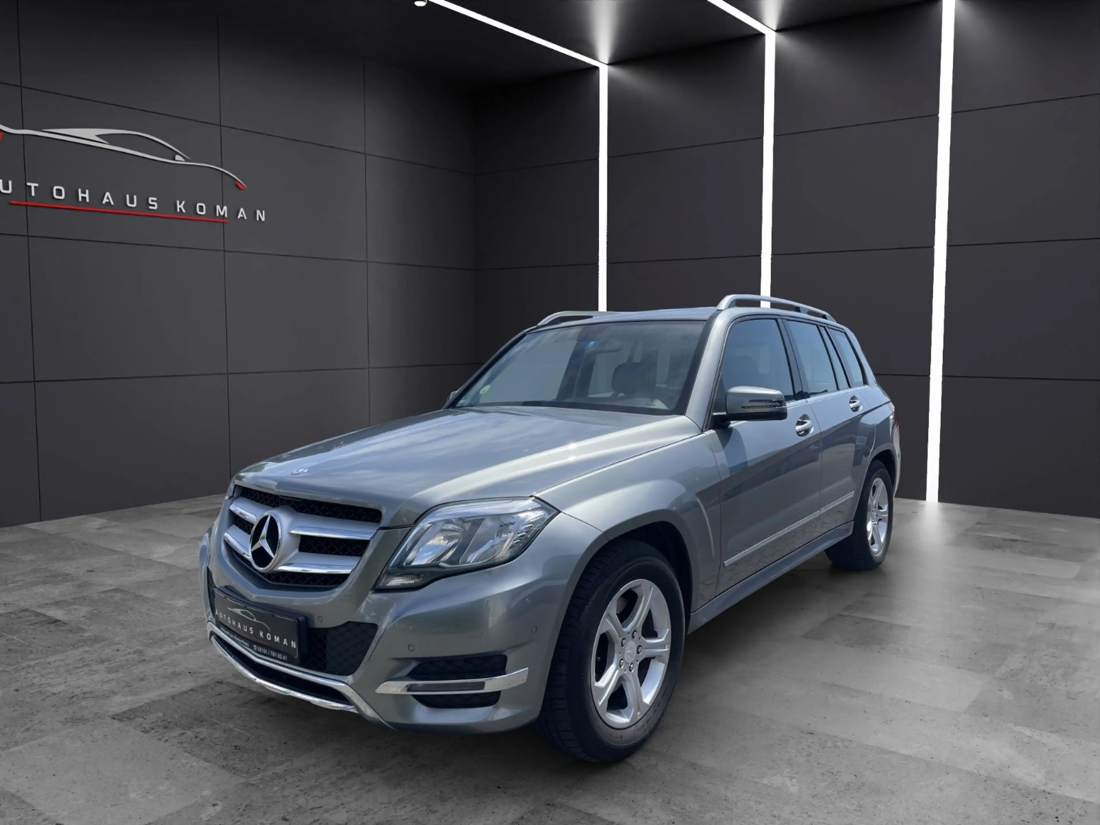 Mercedes-Benz GLK 220 CDI 4Matic*AUTOM.*S.HEFT*AHK*PDC*NAVI*2.H