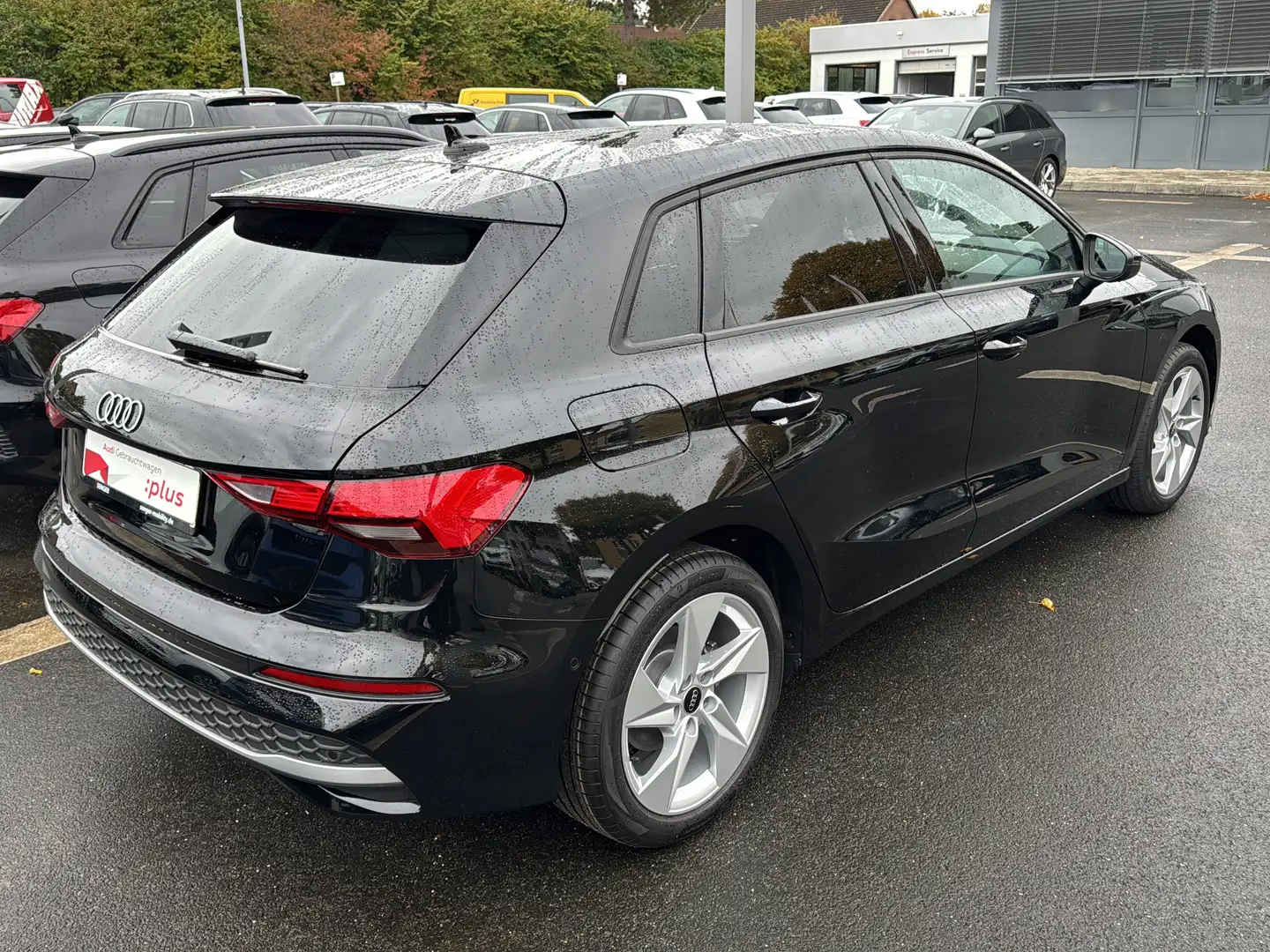 Audi A3 35 TFSI advanced S tronic Nav PDC Schwarz - 2