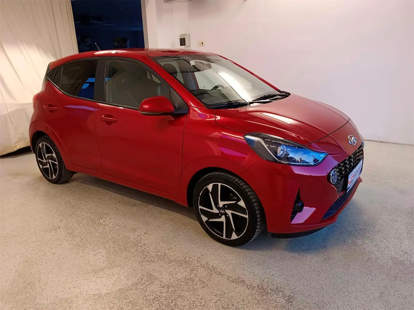 Hyundai i10 Edition 30 Plus 1,0 MT Rot - 1