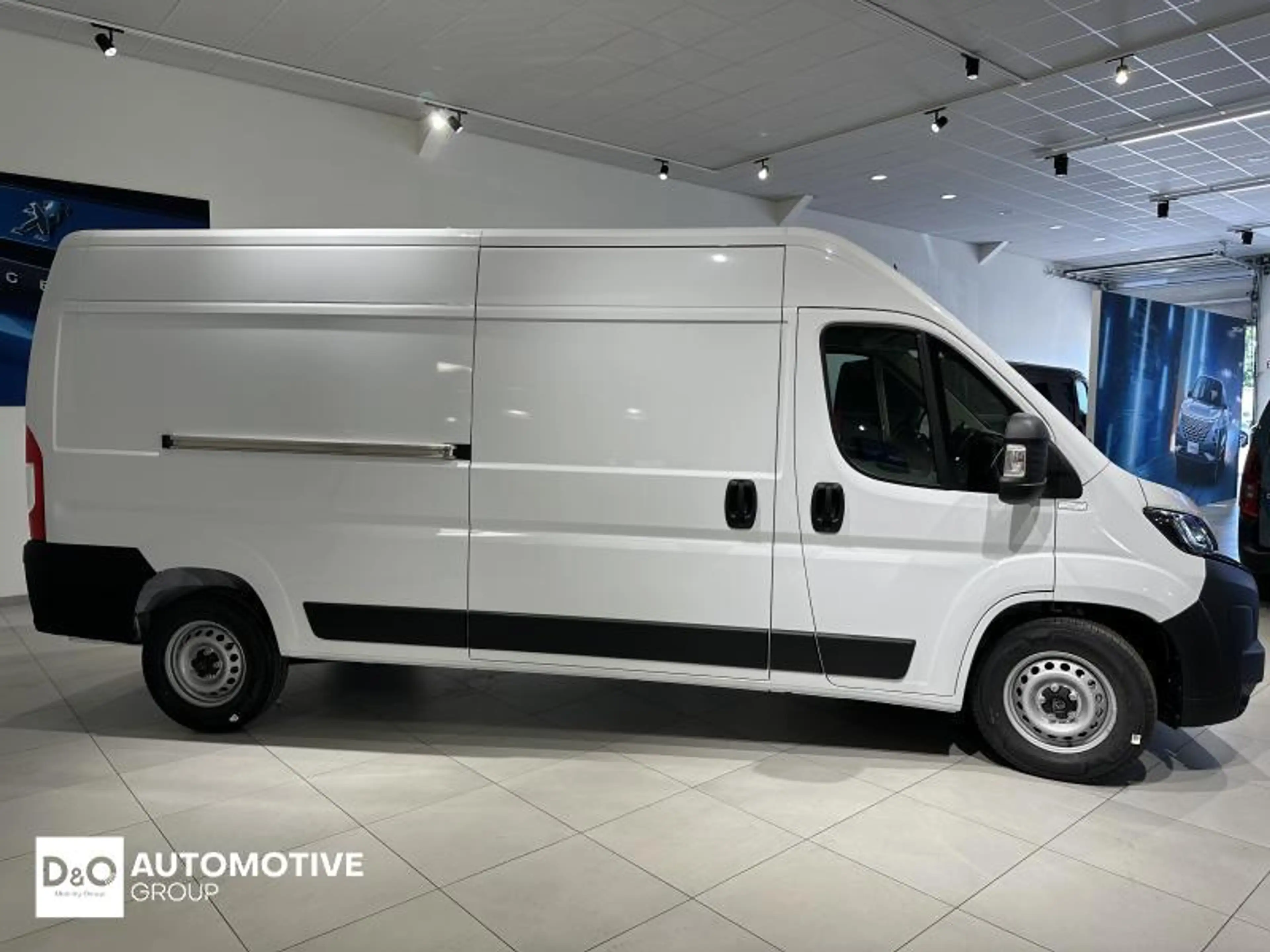 Peugeot Boxer l3h2 automatic 180 — photo 4