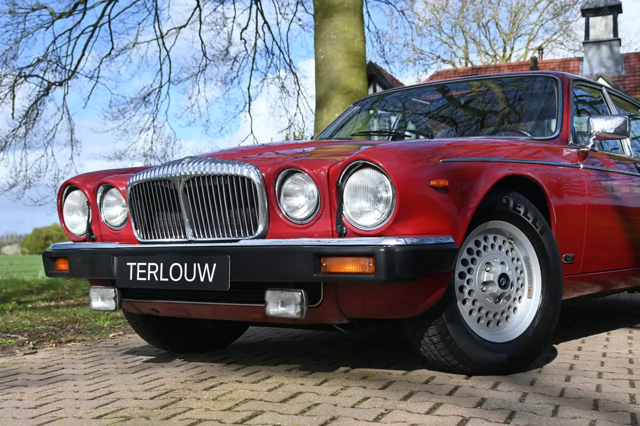 Daimler Double Six Jaguar 5.3 V12 | Jaguar Classic Radio | € 425 per, foto 8