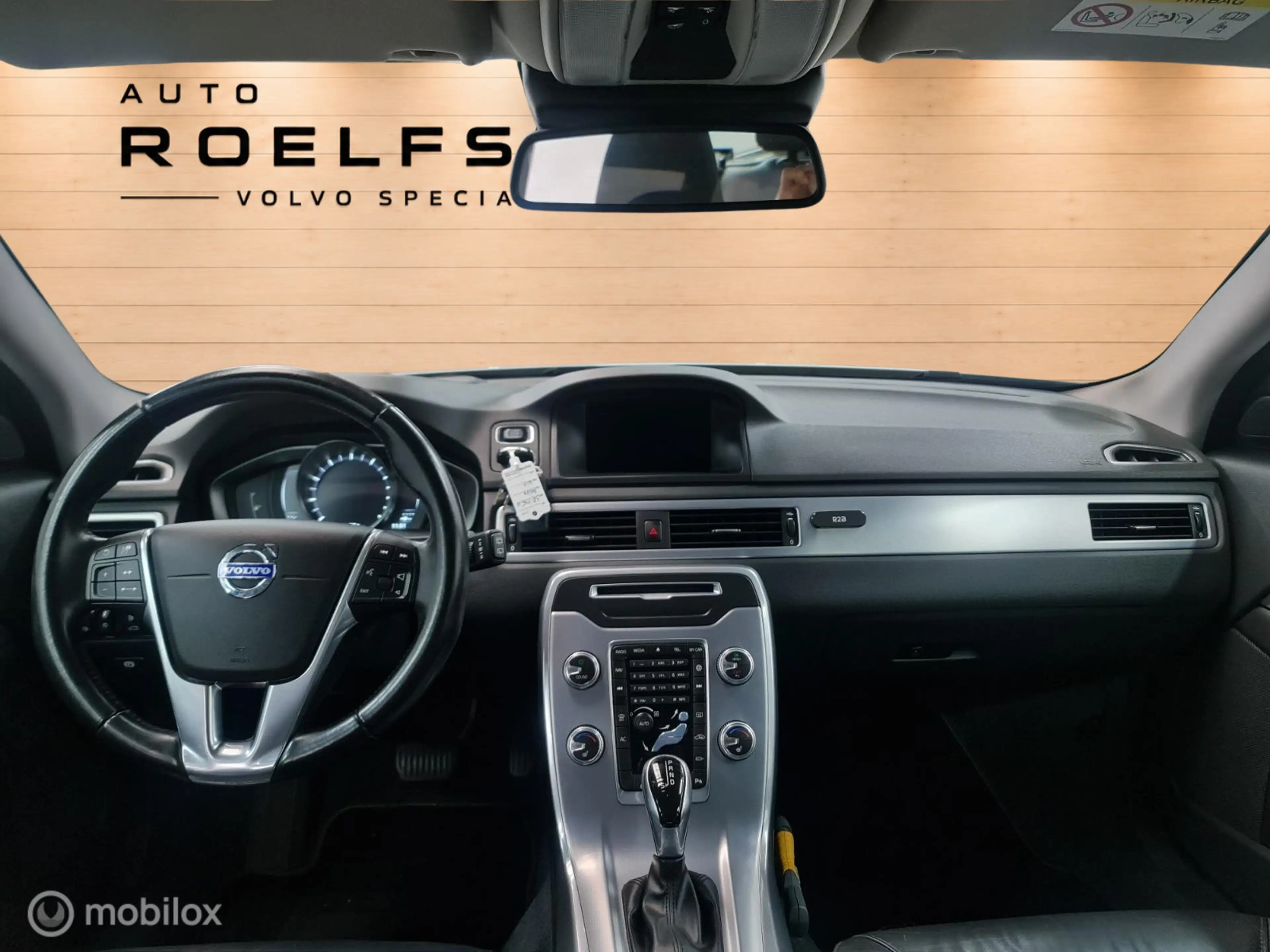 Volvo V70 2.0 T4 Dynamic Edition | Adaptieve Cruise | Trekha — photo 3
