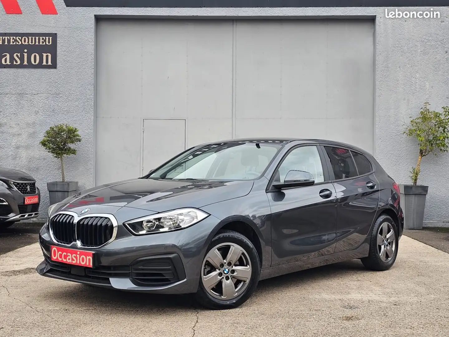 BMW 118 Superbe serie 118i 2020 1°main Gris - 1