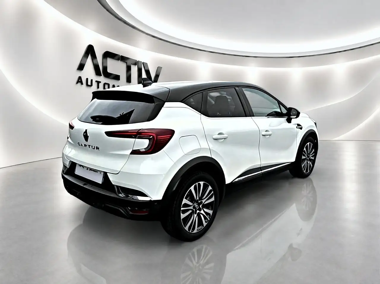 Renault Captur — photo 7