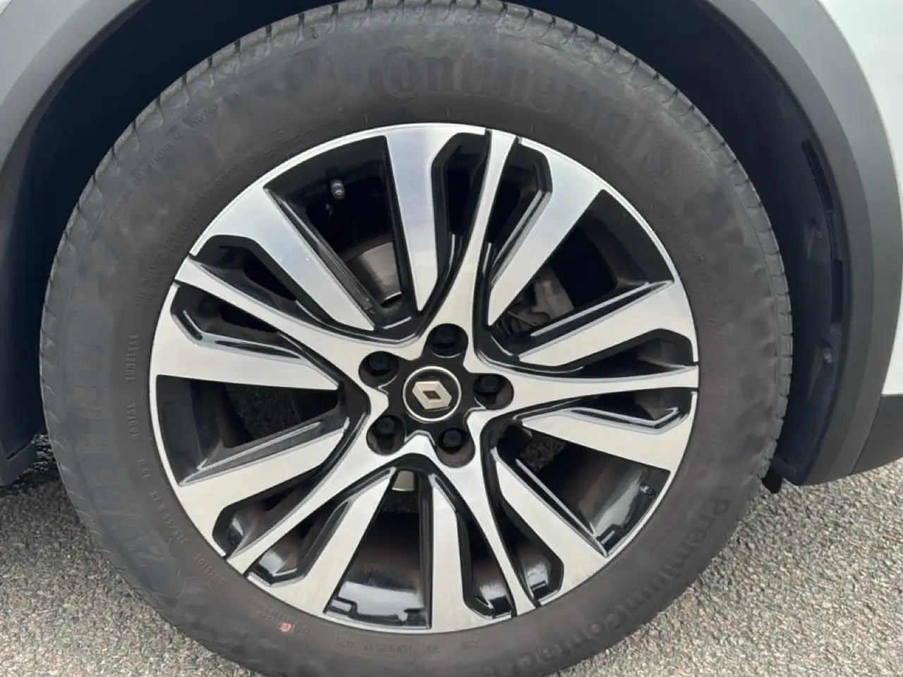 Renault Captur — photo 30
