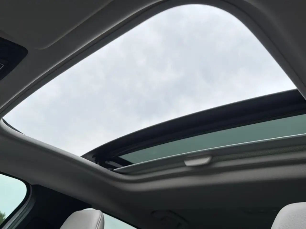 Renault Captur — photo 25