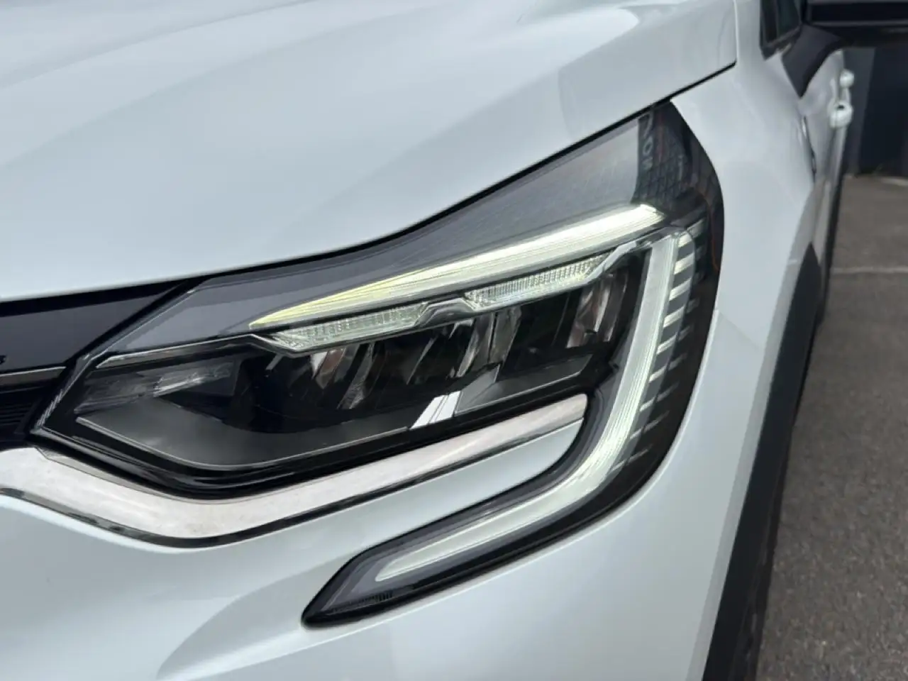 Renault Captur — photo 11