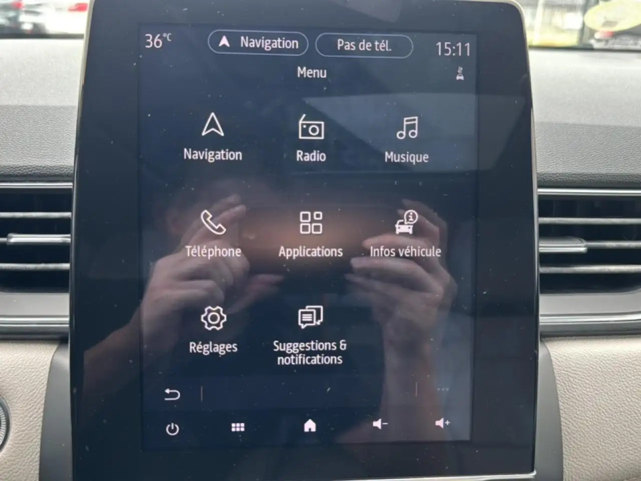 Renault Captur — photo 23