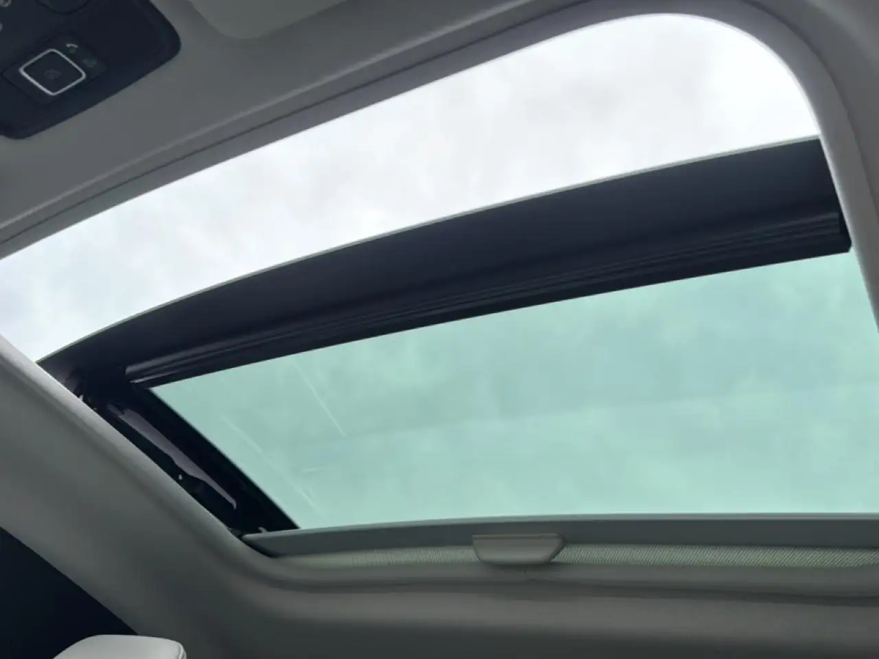 Renault Captur — photo 26