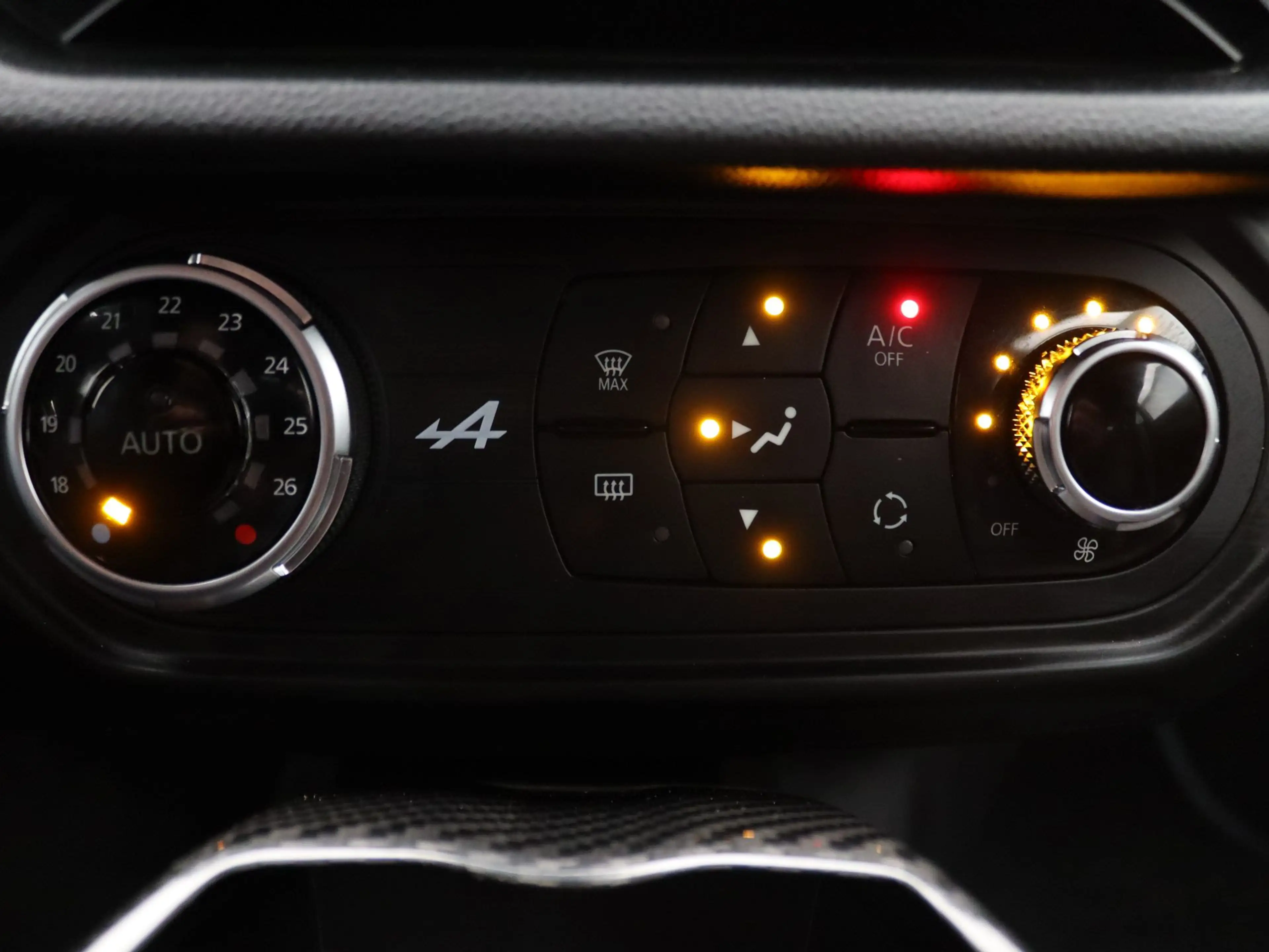 Alpine A110 300pk GT Atelier kleur | Leer | Focal — photo 7