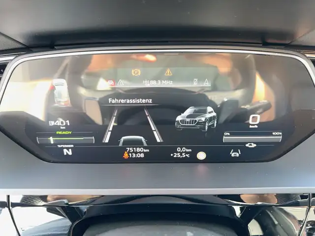 Audi Q8 E-Tron view 10