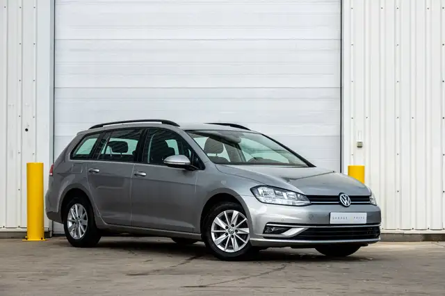 Volkswagen Golf view 2
