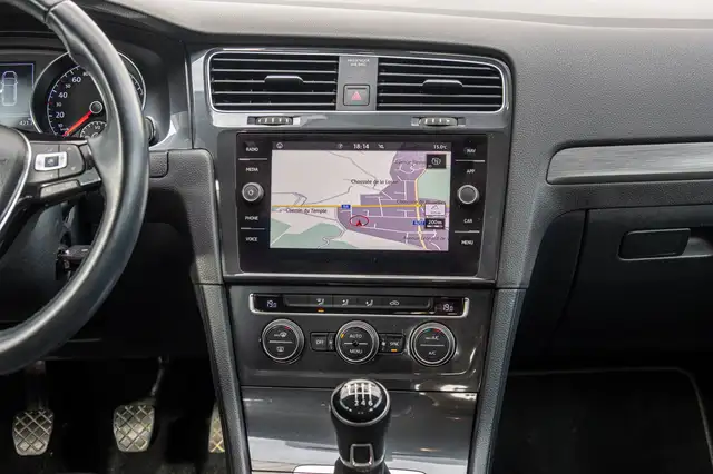 Volkswagen Golf view 10