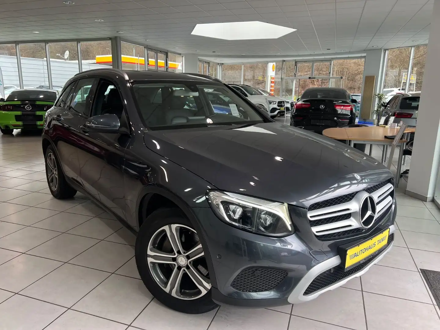 Mercedes-Benz GLC 250 d 4Matic *LEDER*NAVI*SITZHEIZUNG*LED* Grau - 1