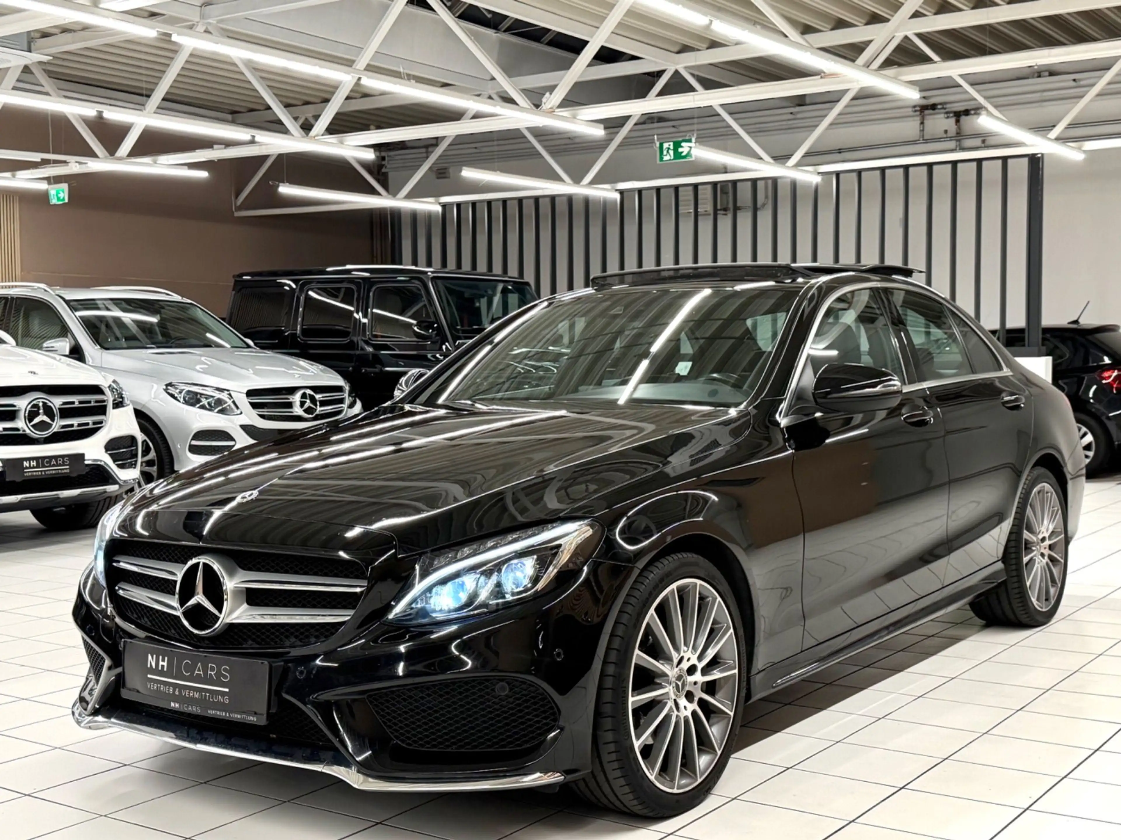 Mercedes-Benz C 220 d AMG Line 4Matic/Pano/Burmester — photo 6