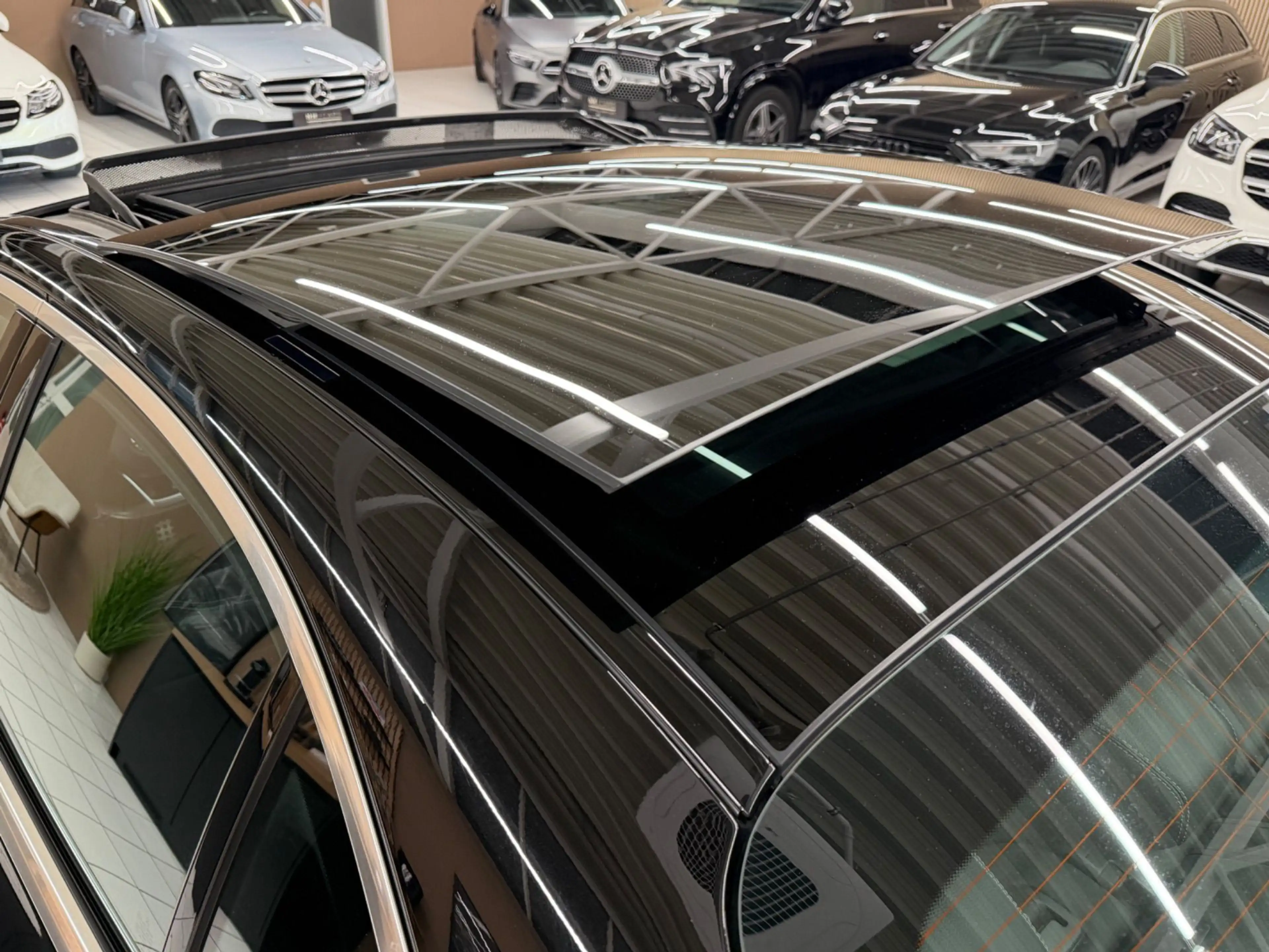 Mercedes-Benz C 220 d AMG Line 4Matic/Pano/Burmester — photo 12