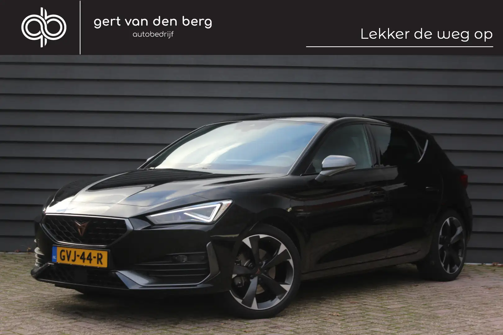 CUPRA Leon 1.4 e-Hybrid VZ Business - CAMERA - BEATS AUDIO - Zwart - 1