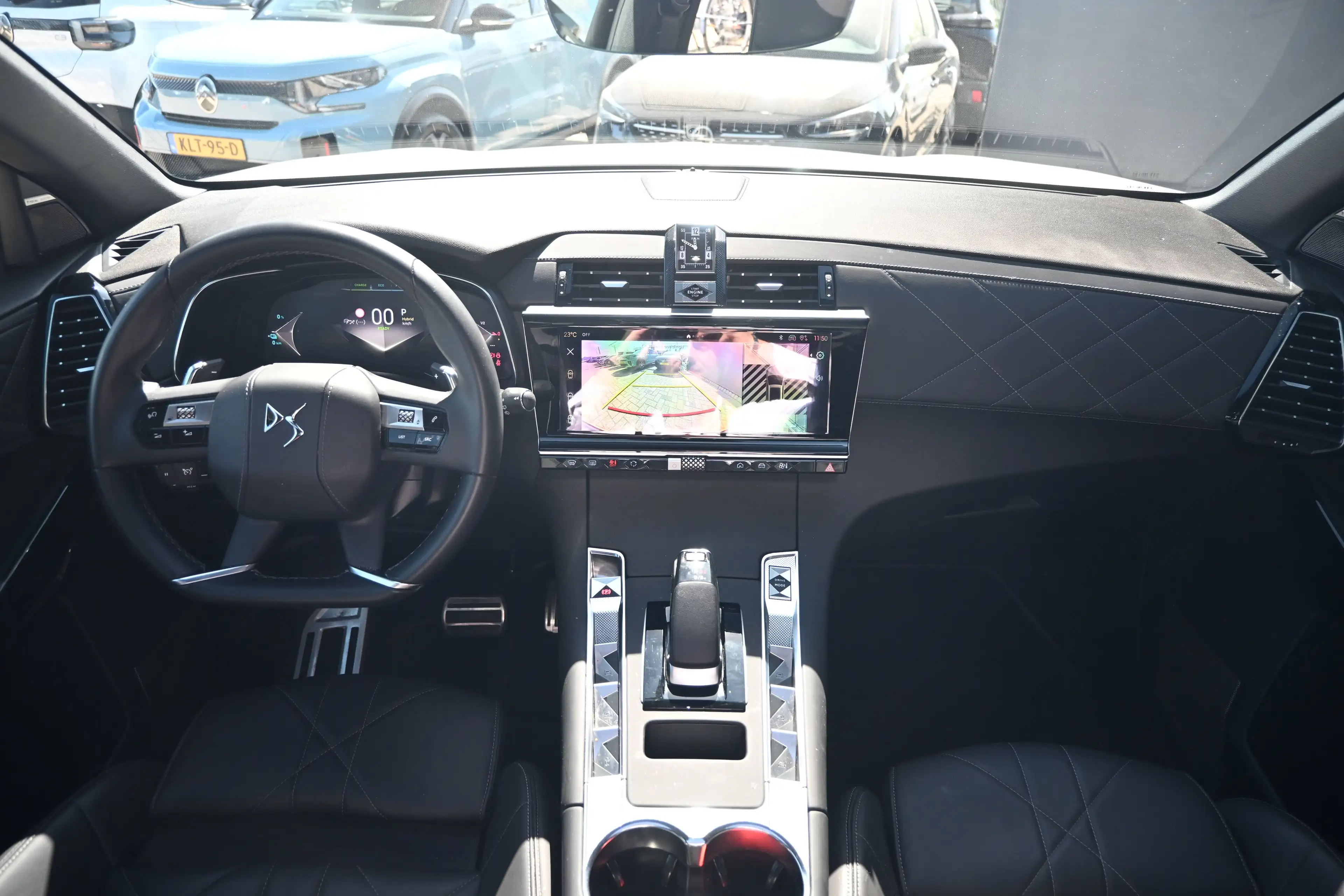 DS Automobiles DS 7 1.6 PHEV 300 4x4 Pallas | Schuif-/Kanteldak | Vol- — photo 13