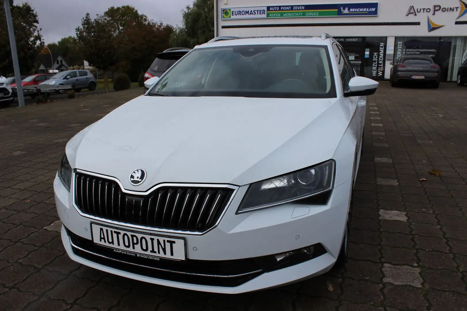Skoda Superb 1.8 TSI Kombi Laurin & Klement *GARANTIE* Blanc - 1