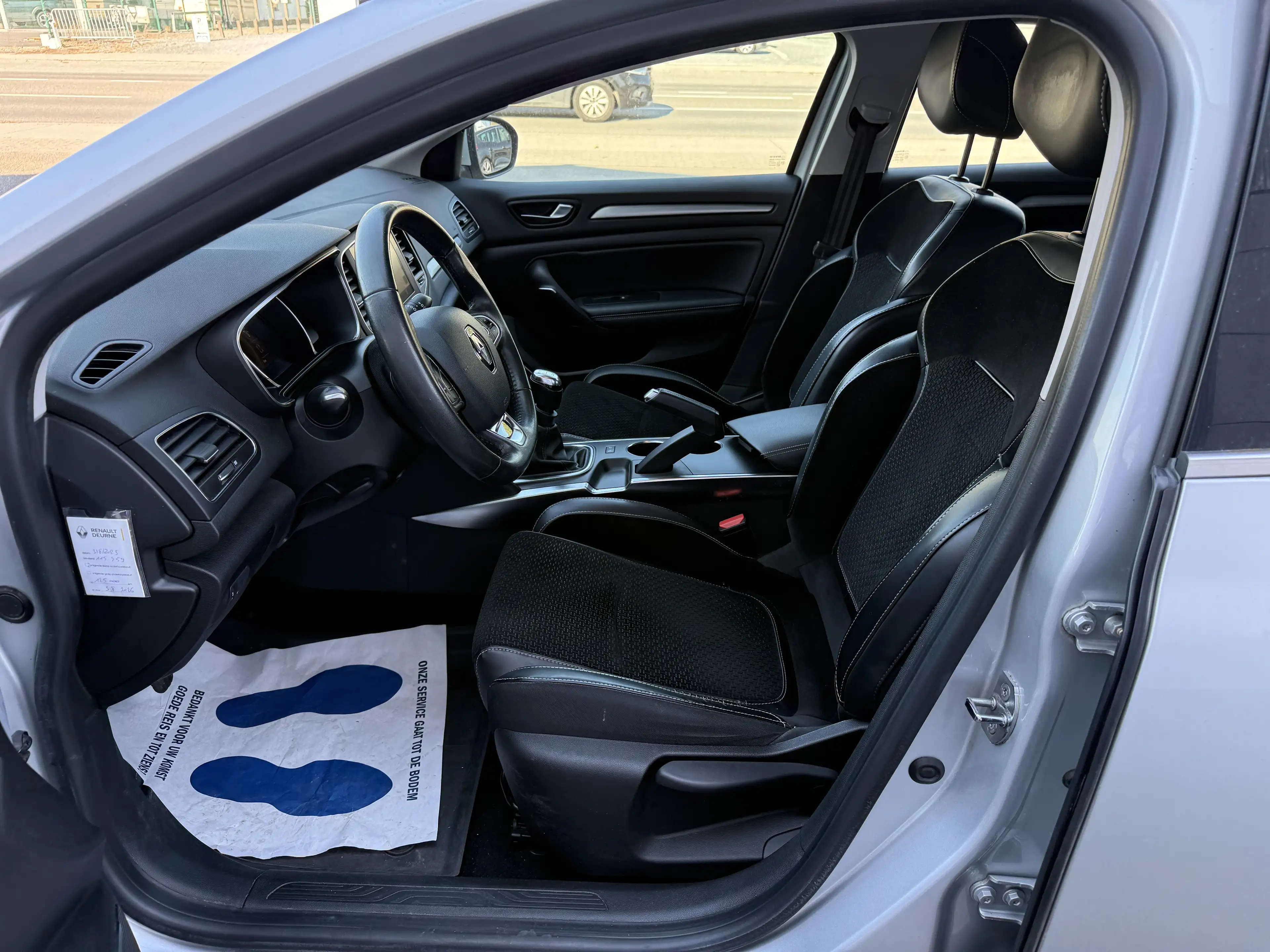 Renault Megane Megane 1.2 TCe Energy Zen 1 Jaar Garantie — photo 11