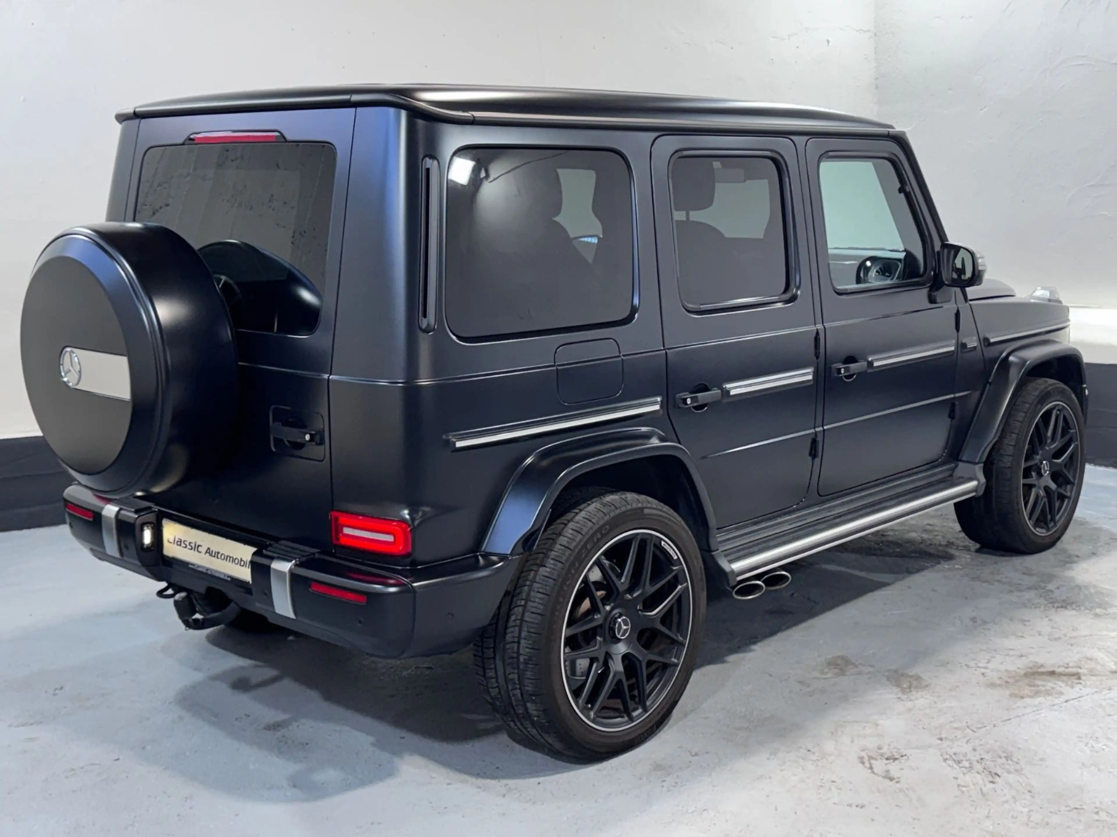 Mercedes-Benz G 63 AMG Stronger Than Time Edition — photo 2