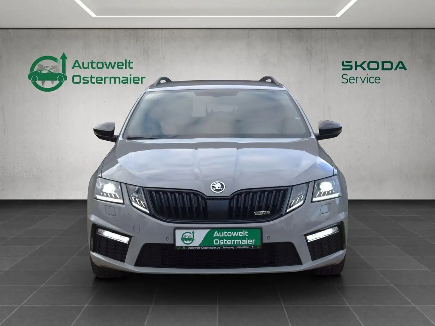 Skoda Octavia 2.0 TDI DSG RS 4x4*AHK*Kamera*Navi*ACC* Gris - 2