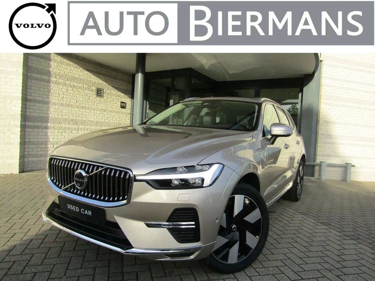Volvo XC60 T6 Plug-In Hybrid 350pk Aut AWD Ultimate Bright | Grijs - 1