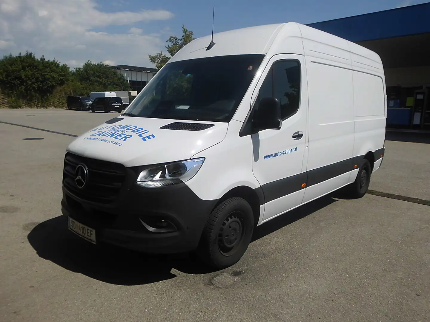 Mercedes-Benz Sprinter Kasten Standard Hoch 317 CDI Pro Aut. Weiß - 1