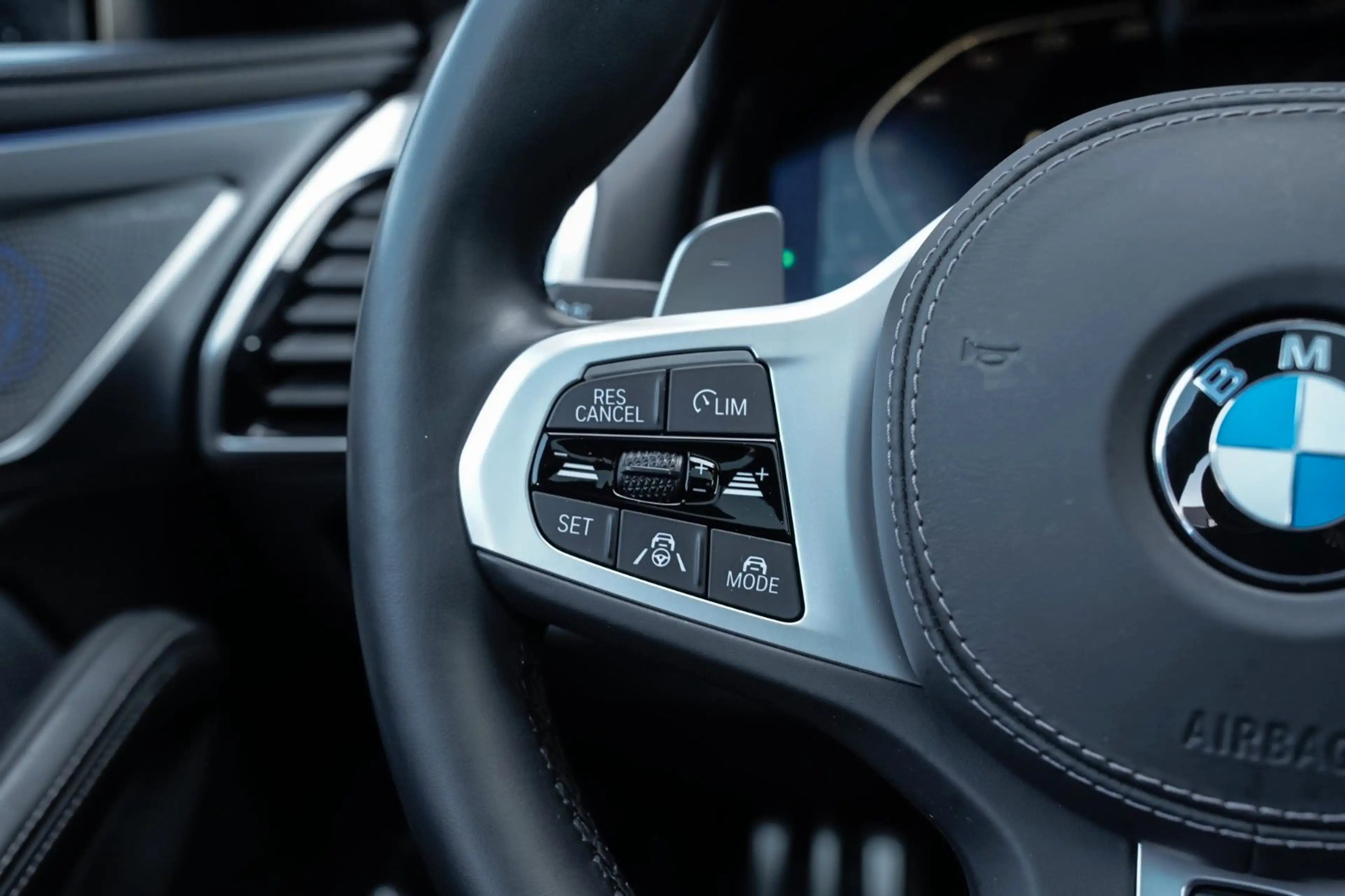 BMW 840 i Gran Coupe xDrive M Sport Bowers-Pano-Laser — photo 12