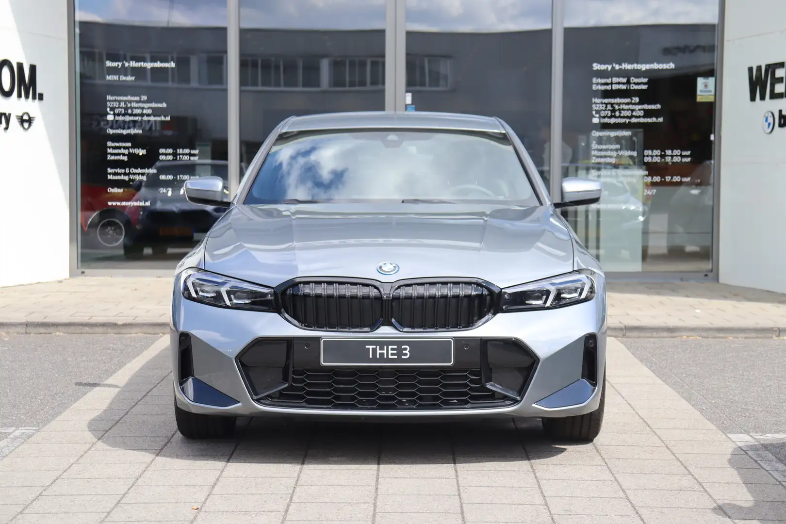 BMW 330 3 Serie 330e M Sport Automaat / Sportstoelen / Ada Grijs - 2