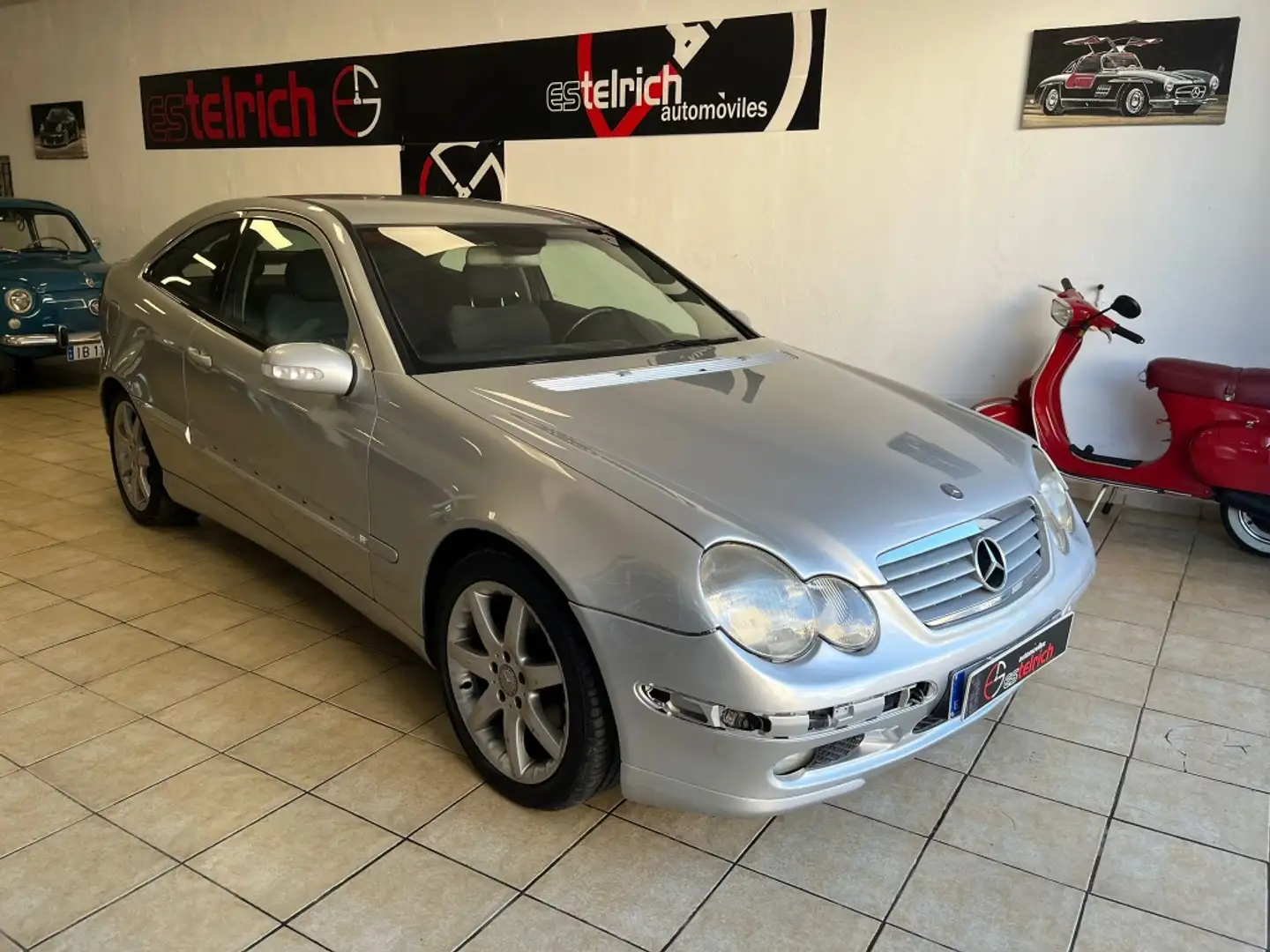 Mercedes-Benz MERCEDES-BENZ Clase C Berlina  Automático de 3 Pu Grijs - 1