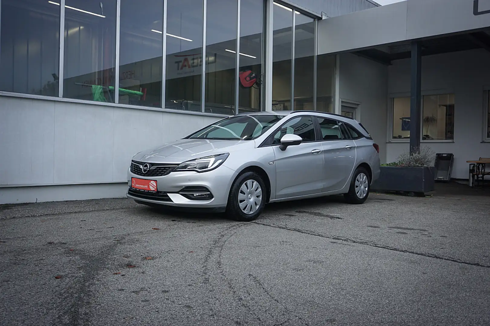 Opel Astra ST 1,5 CDTI Edition Aut. *LENKRADHEIZUNG*NAVI* Silber - 2