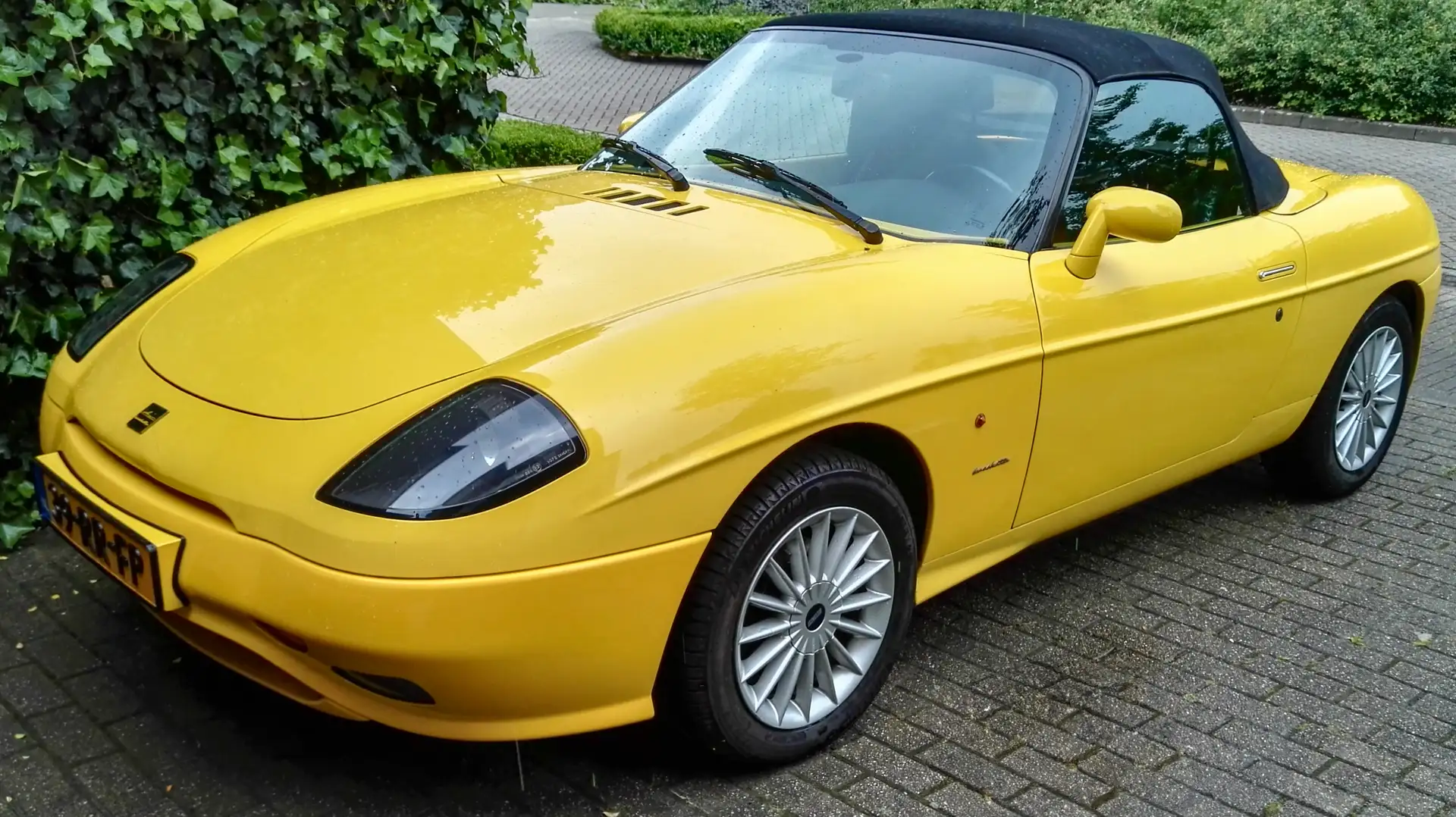 Fiat Barchetta Barchetta 1.8-16V Edizione2000 Geel - 2